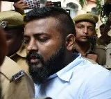 Will not apologize to KTR says Sukesh Chandrasekhar