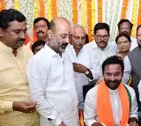 Bandi Sanjay suggests party leaders give free hand to Kishan Reddy