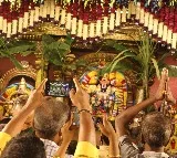 Huge rush in Tirumala town