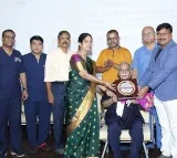 కిమ్స్ హాస్పిటల్స్ లో లైవ్ చర్మ సౌందర్య శస్త్రచికిత్స