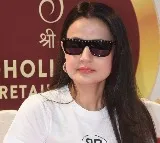 Ranchi court imposes Rs 500 fine on Ameesha Patel in cheque bounce case