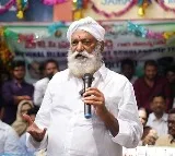 JC Prabhakar Reddy protests at Tadipatri municipal office