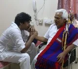 Pawan Kalyan visits Gaddar in hospital