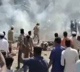 Fire accident in tamilanadu firecrackers factory godown leaves 4 dead