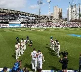 Ashes 2023: Retiring Stuart Broad receives guard of honour while coming out to bat for last time