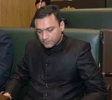 akbaruddin owaisi says our journey with brs party