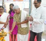 జాతీయ చేనేత దినోత్సవం పురస్కరించుకుని  ‘క్రాఫ్టింగ్ చేంజ్ అవార్డ్స్’ మరియు ‘గో స్వదేశీ’ హ్యాండ్లూమ్ ఎగ్జిబిషన్‌ను నిర్వహిస్తున్న గోకూప్