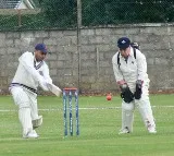 83 year old former Scottish cricketer plays with oxygen cylinder on his back