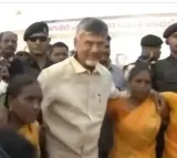 Chandrababu dances with artists in Vijayanagaram