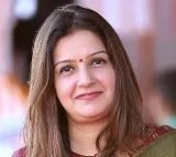 Priyanka Chaturvedi response on Rahul Gandhi flying kiss