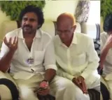 Pawan Kalyan burst into tears while talking with Varalakshmi family members
