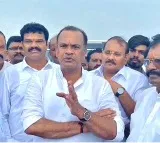 Komatireddy Venkat Reddy promisec to TS people