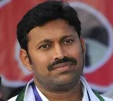 YS Avinash Reddy attends CBI Court