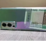 keeping currency notes in the phone cover dangerious