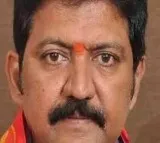 Accident in MLA Vallabhaneni Vamshi convoy