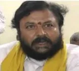 Argument between Chintamaneni Prabhakar and DSP