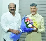 Gannavaram Former ycp leader yarlagadd venkatrao met chandrababu today