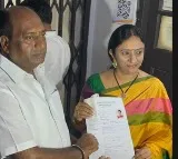 KCR's niece is Congress ticket aspirant from Karimnagar