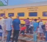 Smoke In Tirupati Adilabad Krishna Express Near Venkatagiri station