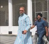 Asaduddin Owaisi comments on BRS and BJP government