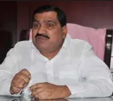 Minister Mahender Reddy in Moinabad brs meeting