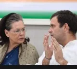 Sonia Gandhi arrives in Srinagar to join Rahul on personal visit