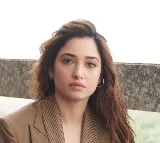 Aakhri Sach Review