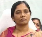 Paritala Sunitha challenge to Thopudurthi Prakash Reddy