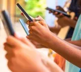 Andhra Pradesh bans mobile phones in schools
