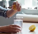 11 reasons to start your day with lemon water