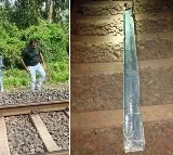 Iron Polls on railway tracks in Gujrat Vadodara
