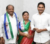 TDP Ex MLA Tale Bhadraiah joins YSRCP in presence of Jagan