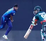 Sri Lanka bowlers scalps Bangladesh lineup for a low score in Asia Cup encounter
