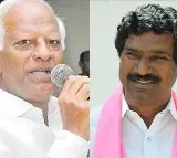 Kadiam Srihari and Rajaiah gives shake hand