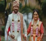 Comedian Mahesh Vitta marries his lover Sravani Reddy
