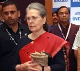 Sonia writes to PM Modi, flags 9 issues for Parliament special session