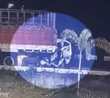Six dead as speeding van rams into lorry on Tamil Nadu highway