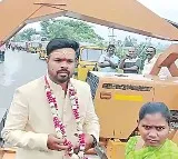 Telangana Bridegroom struck in traffic police help youth reach wedding venue on time