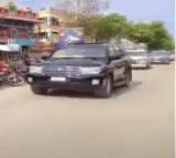 Police changed Chandrababu convoy route due to TDP workers protests