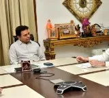 KTR dont want to respond on Chandrababu Naidu arrest