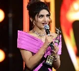 Telugu stars shine bright in SIIMA awards
