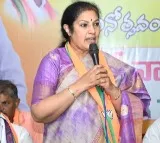 Purandeswari Exposes Bill less Sales at a Liquor Shop