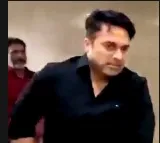 Tollywood actor Navdeep appears before TSNAB in drugs case