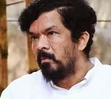 Posani krishna Murali fires at Purandeswari for supporting chandrababu