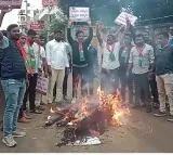 Karnataka bandh: Activists try to barge into Bengaluru airport, detained
