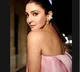 Anushka refuses to be photographed by paps amid pregnancy rumours