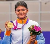 Jyothi Surekha Vennam and Ojas Deotale who won a gold in archery