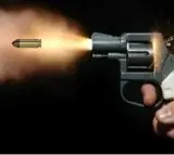 Andhra cop shoots dead wife, two children, kills self