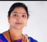Rekha Naik resings from brs party