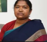 MLA Seethakka says police obstructed her at secretiate